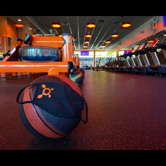 Orangetheory Face Mask - Picture 4 of 5